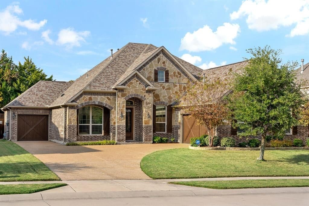 10110 Edgeway Cir