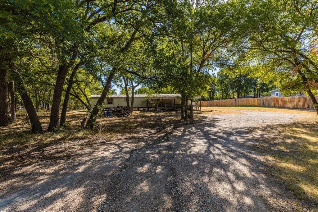 212 Oakgrove Cir
