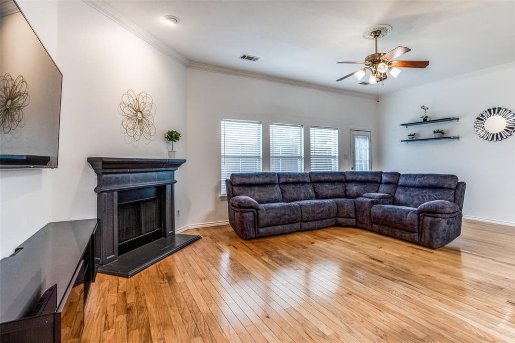 Gallery image 4