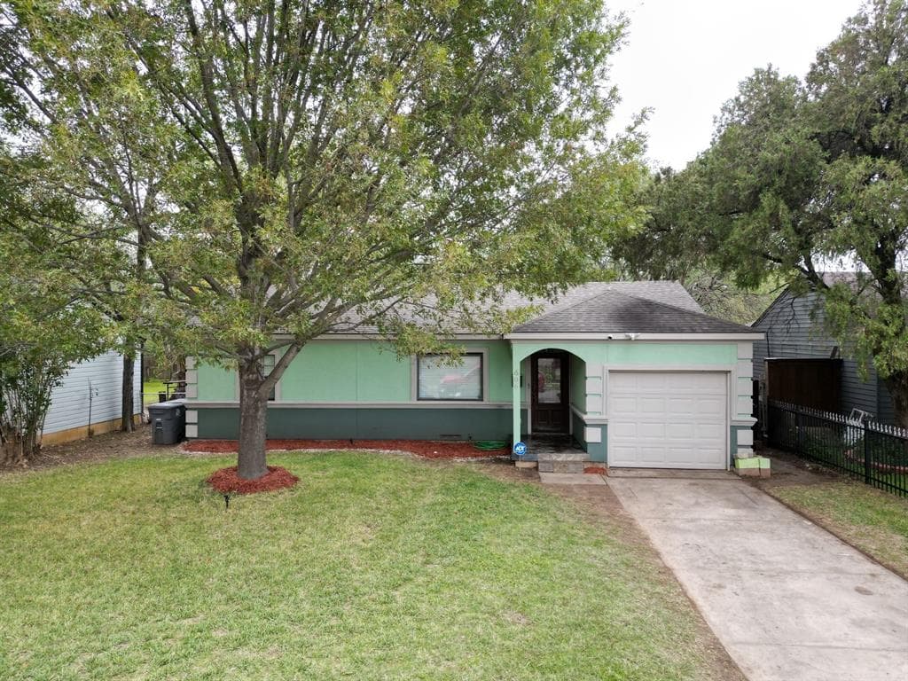 606 Wildrose Dr