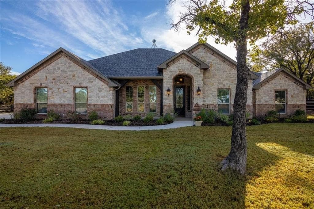 1387 County Road 1111