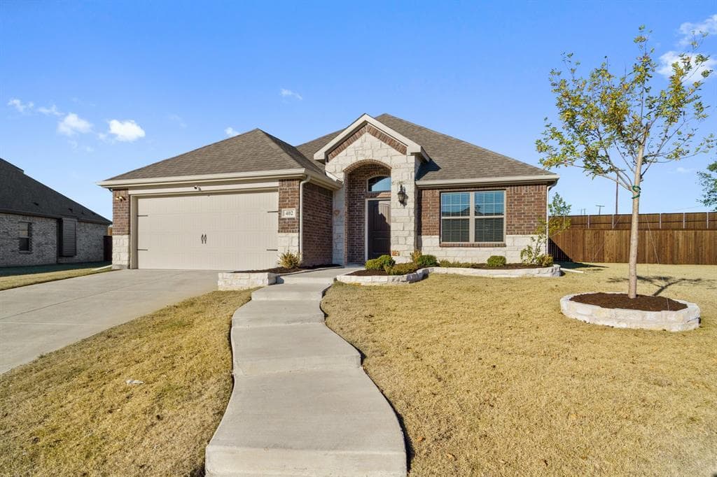 402 Oleander Dr