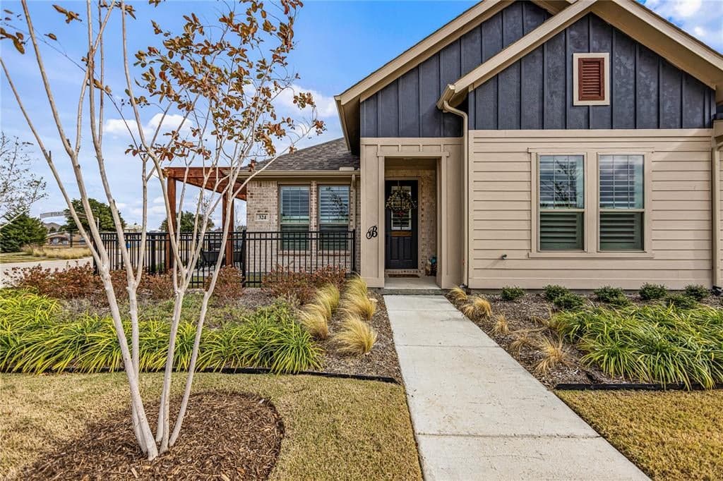 324 Harvest Way