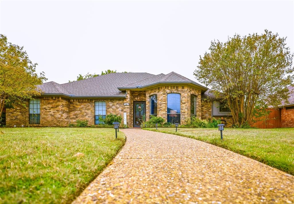 902 Spring Brook Dr