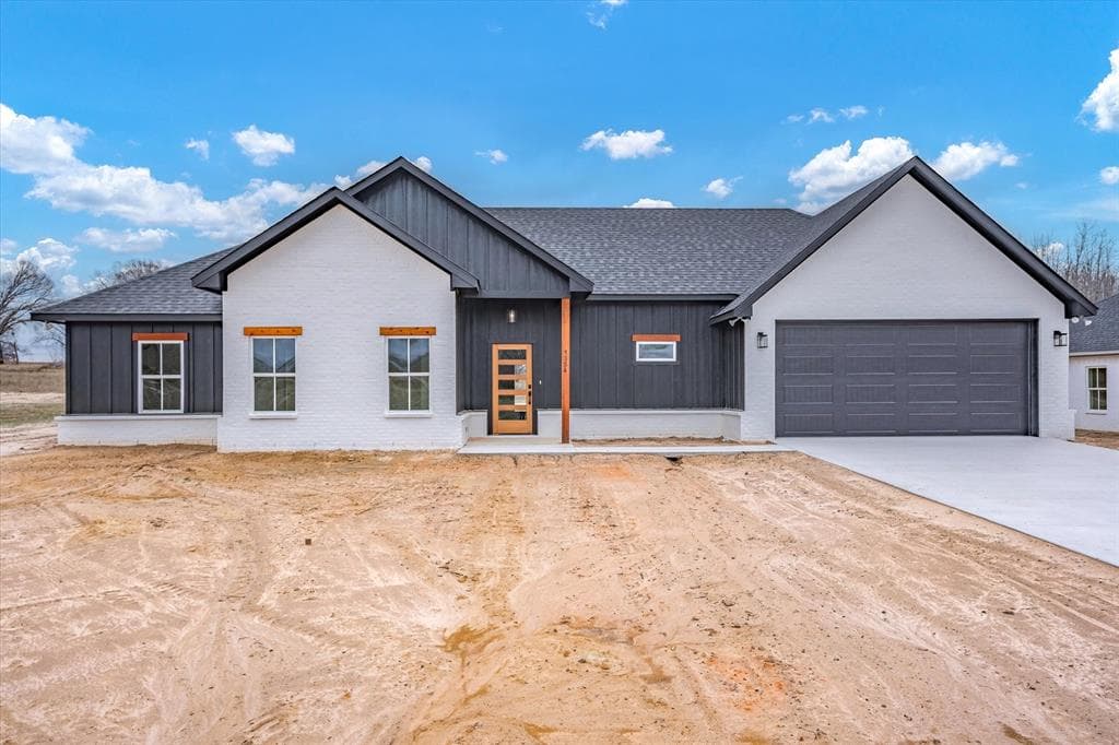 1354 County Road 2230