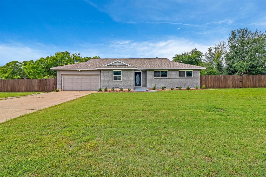 507 Longworth Blvd