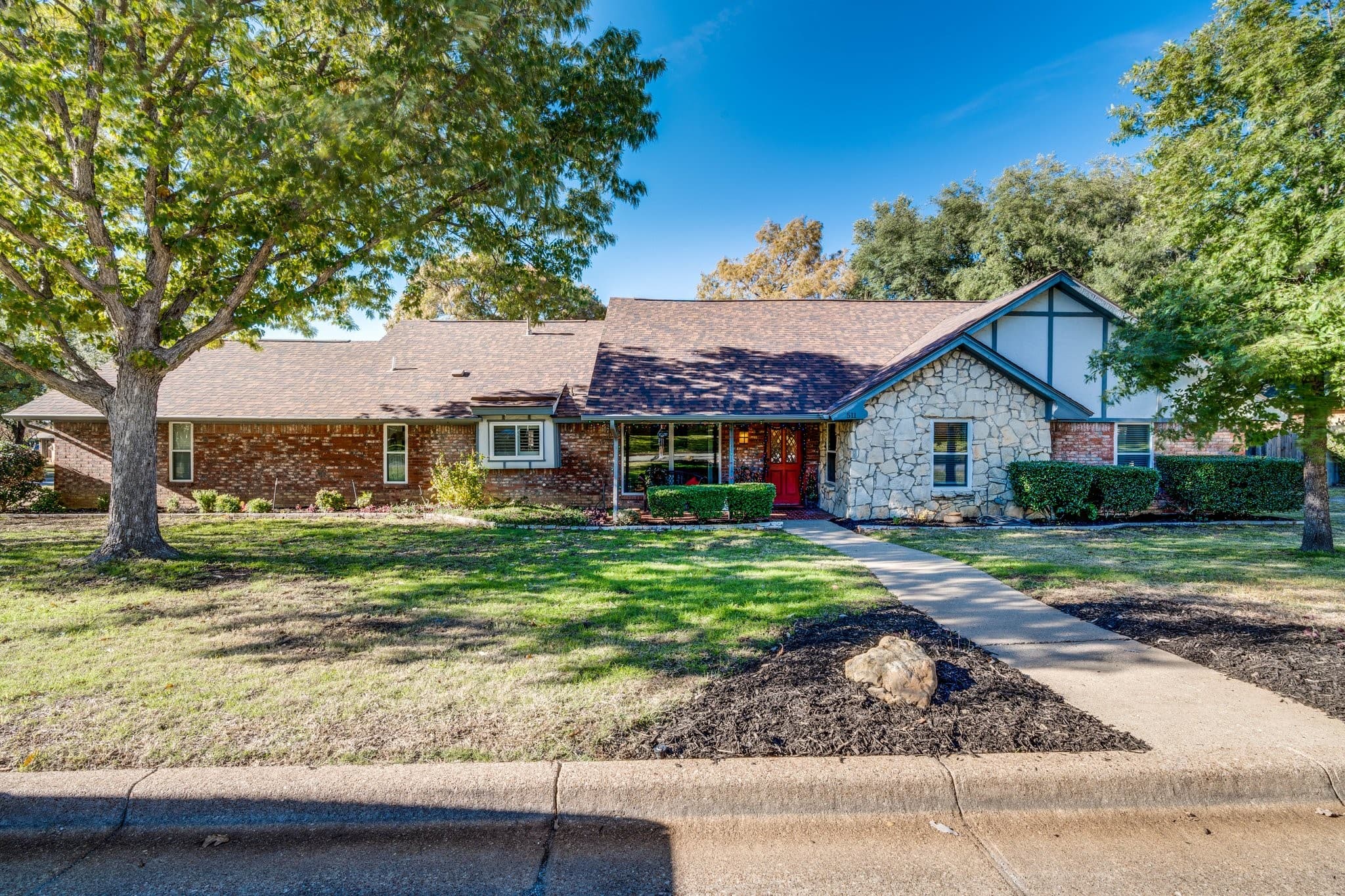 511 Eldoro Dr