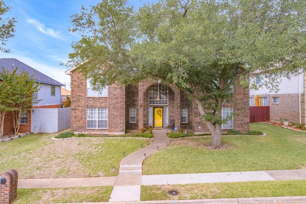 1913 Springwood Dr