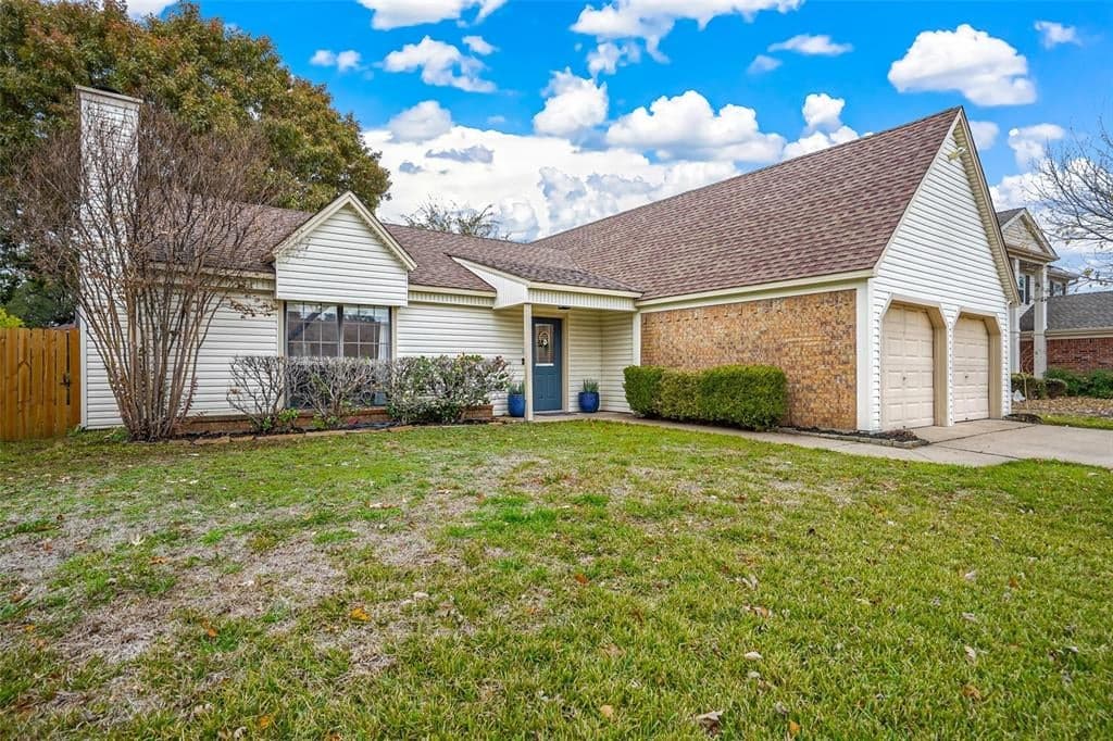 2530 Bentley Dr