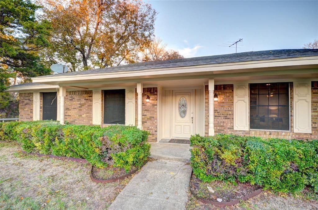 1254 Springbrook Dr