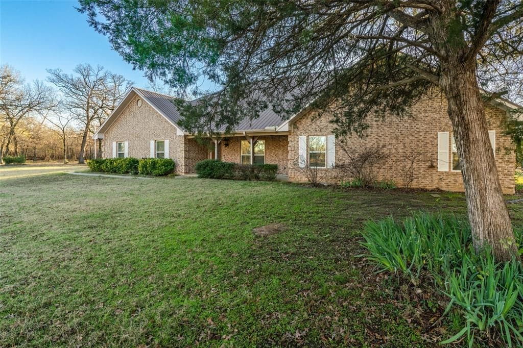 230 County Road 1151