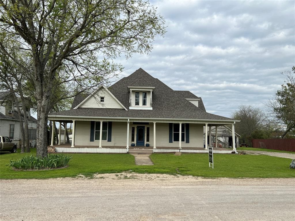 212 Richards