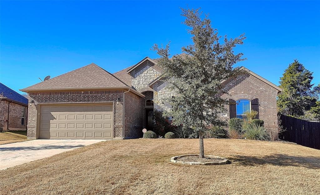 530 Ascot Way