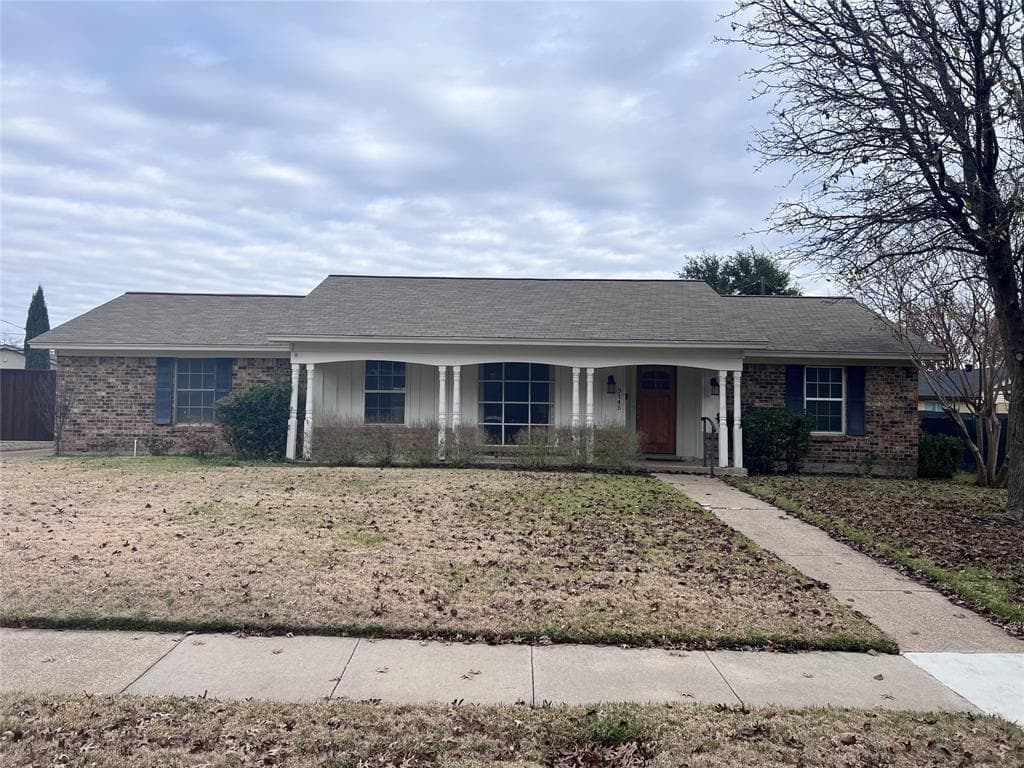 3145 Palmdale Cir