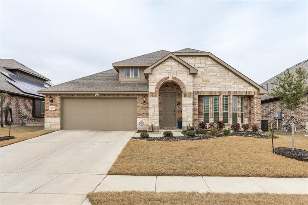 1085 Imperial Eagle Rd