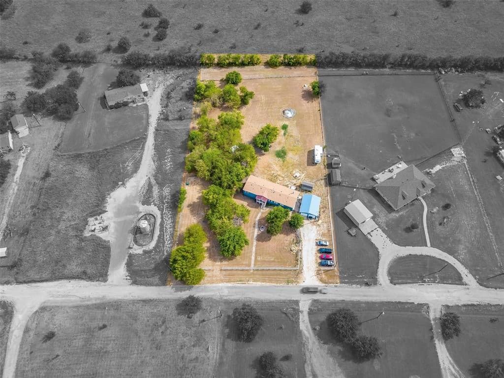 166 Private Road 4441