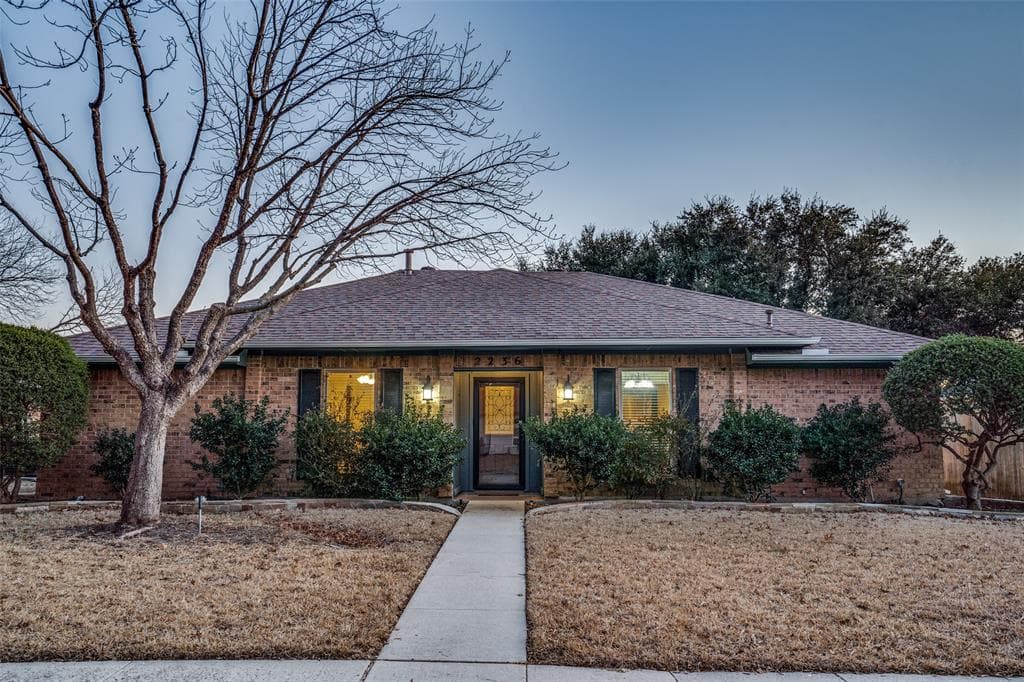 2236 Trinity Springs Dr