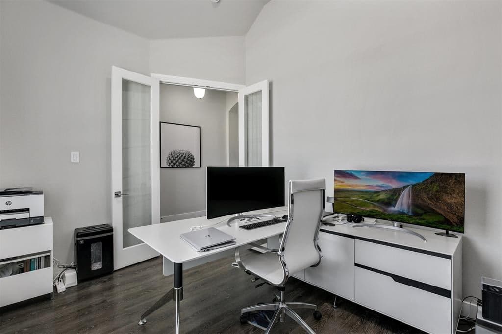 Gallery image 4