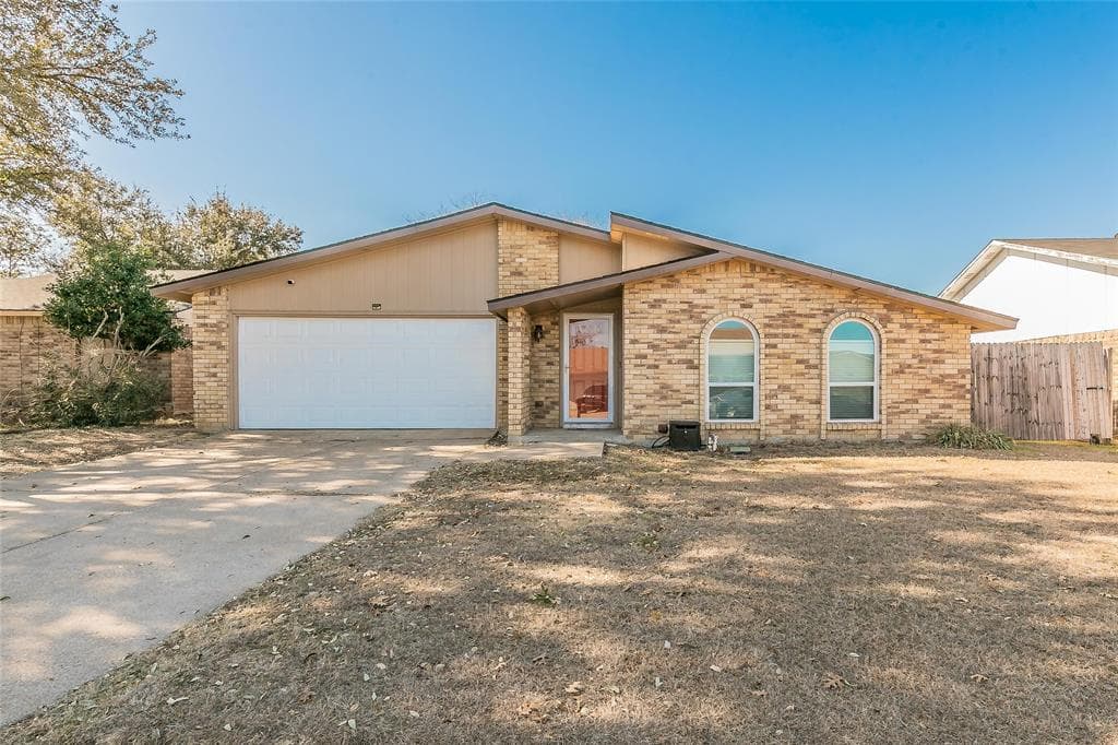 7513 Whitewood Dr