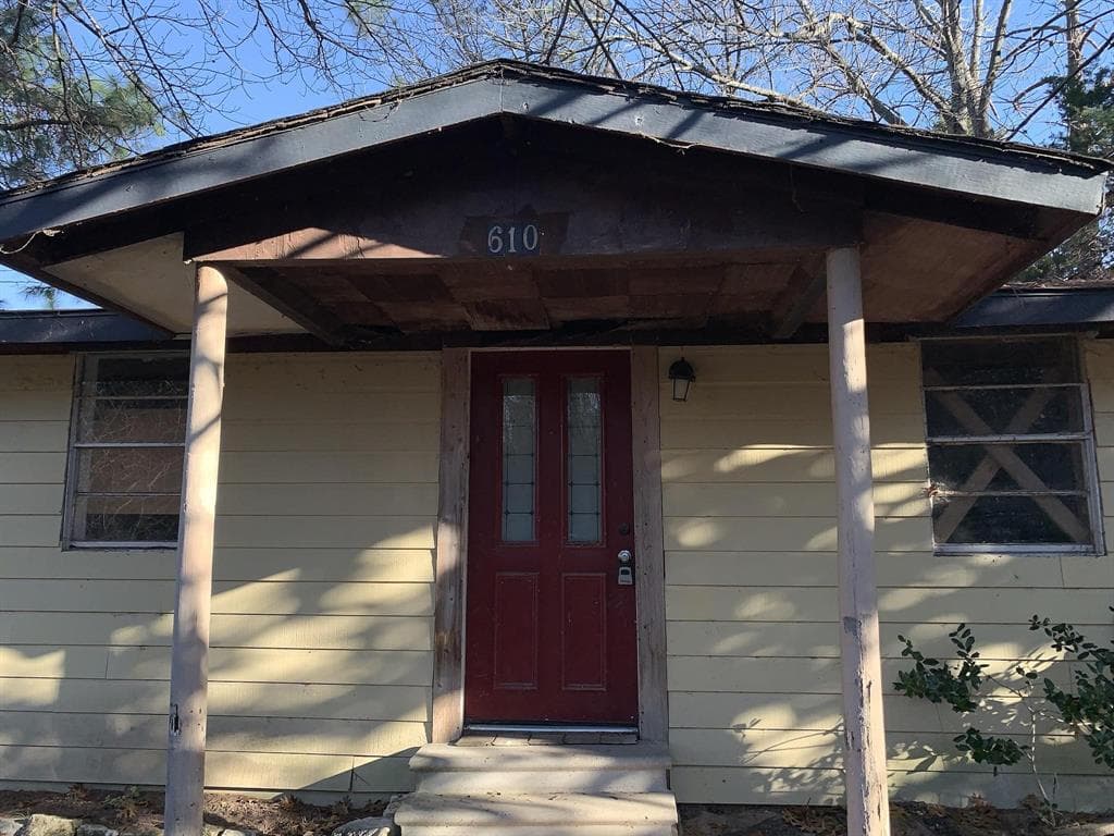 610 Kalura Way