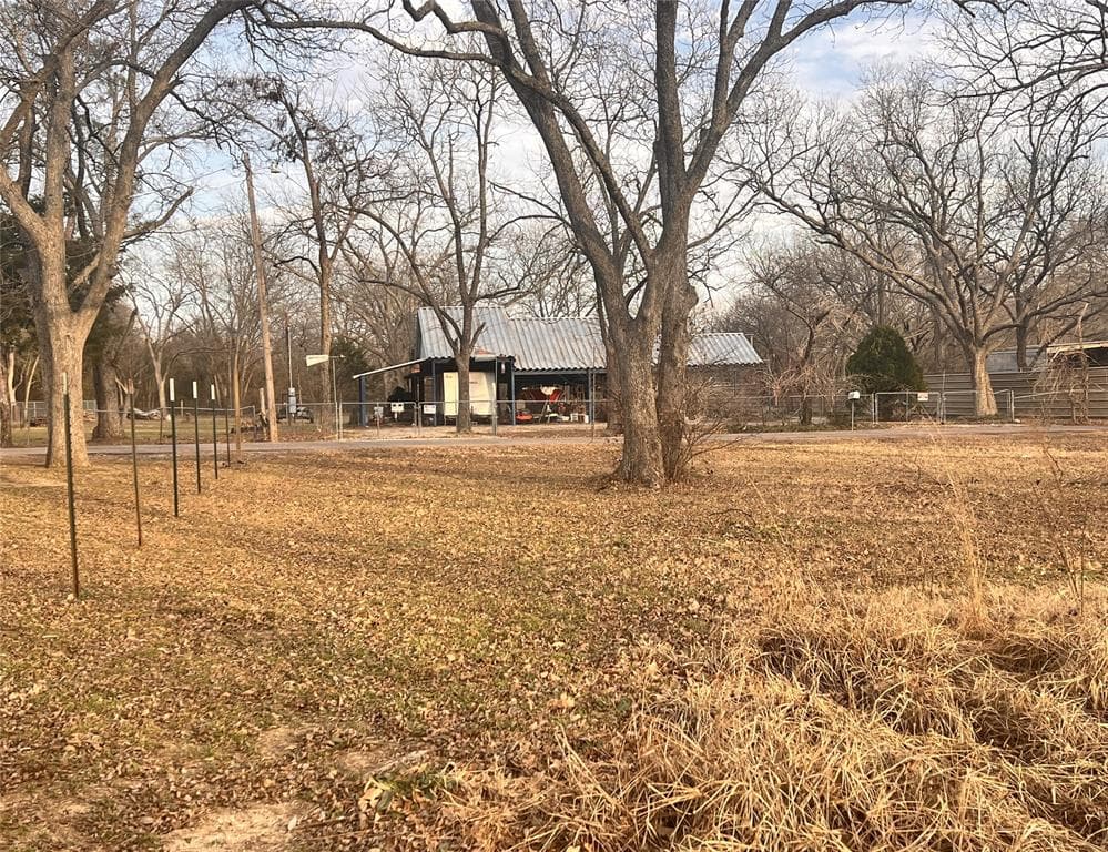 455 Pawnee Dr