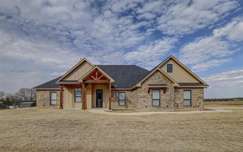 265 County Road 2590