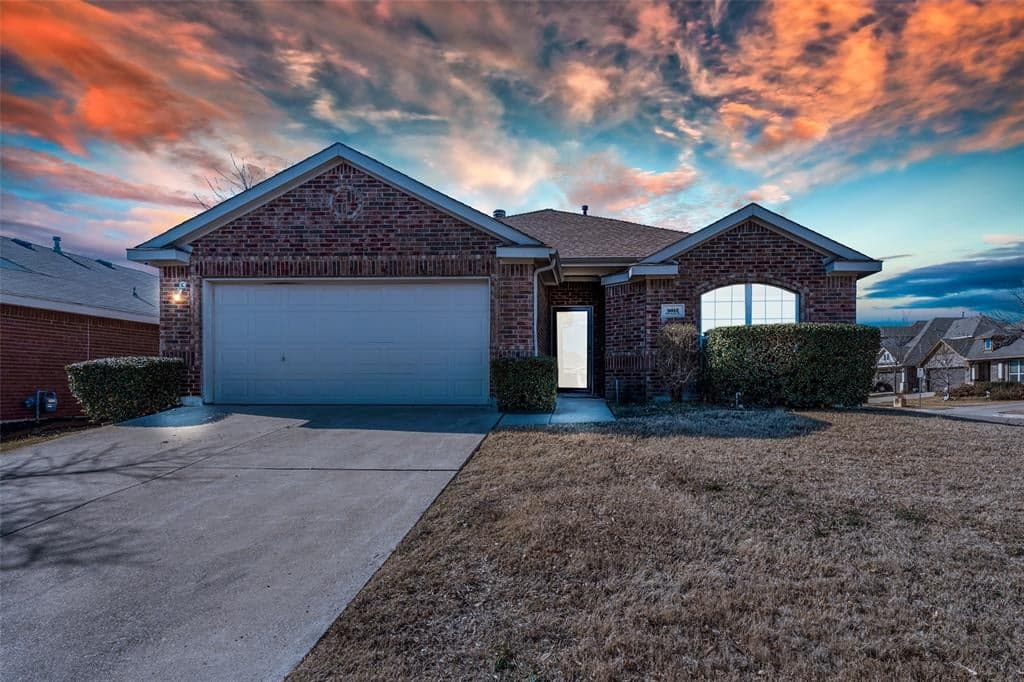 9012 Nightingale Dr