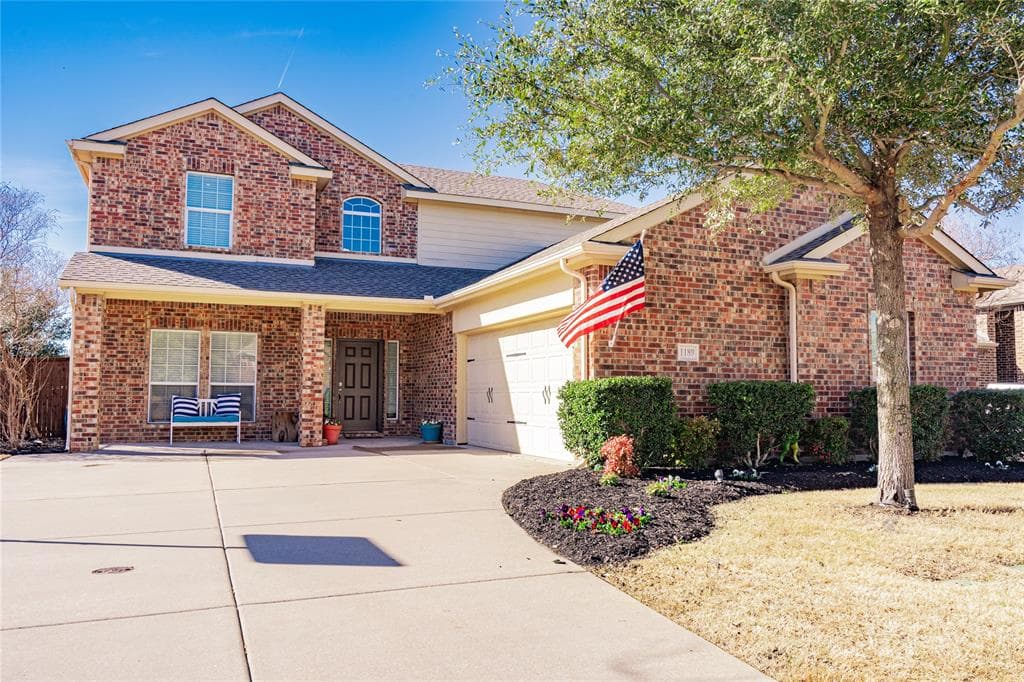 1189 Waters Edge Dr