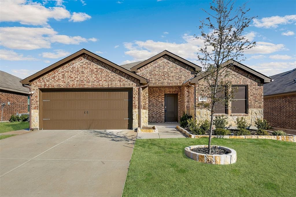 2477 Conklin Dr