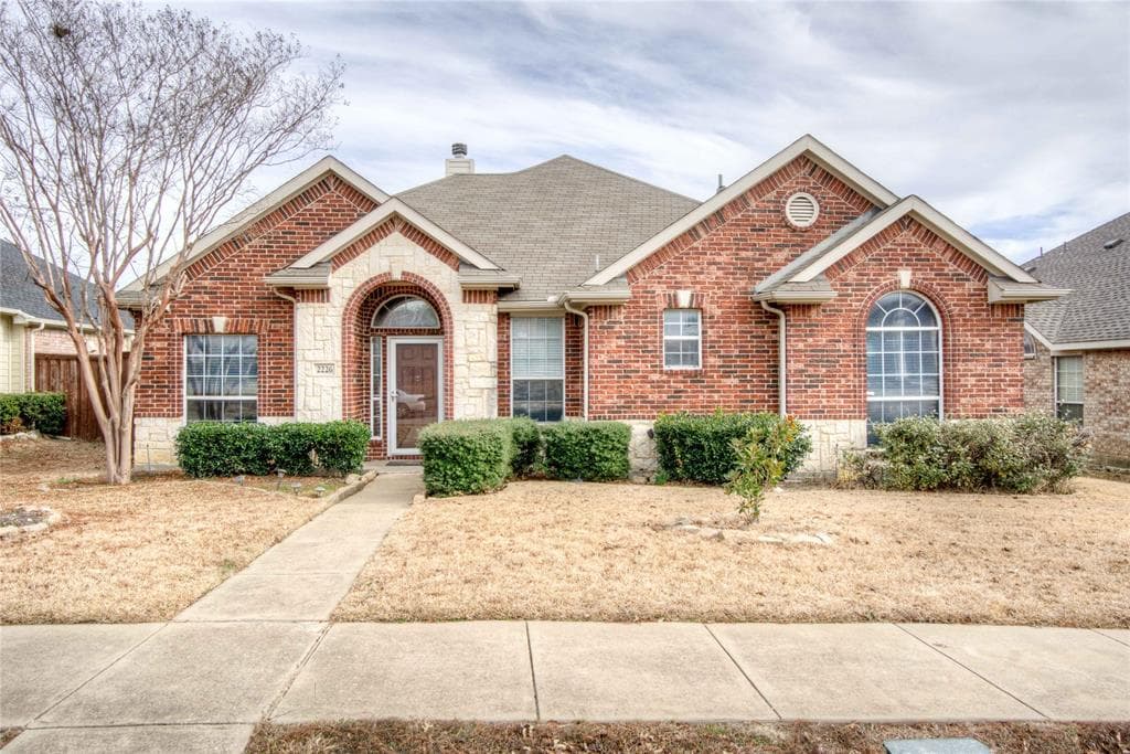 2226 River Canyon Ln