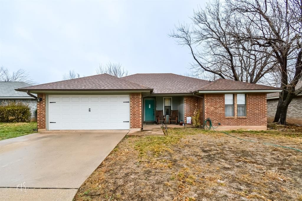 1326 Lawyers Ln