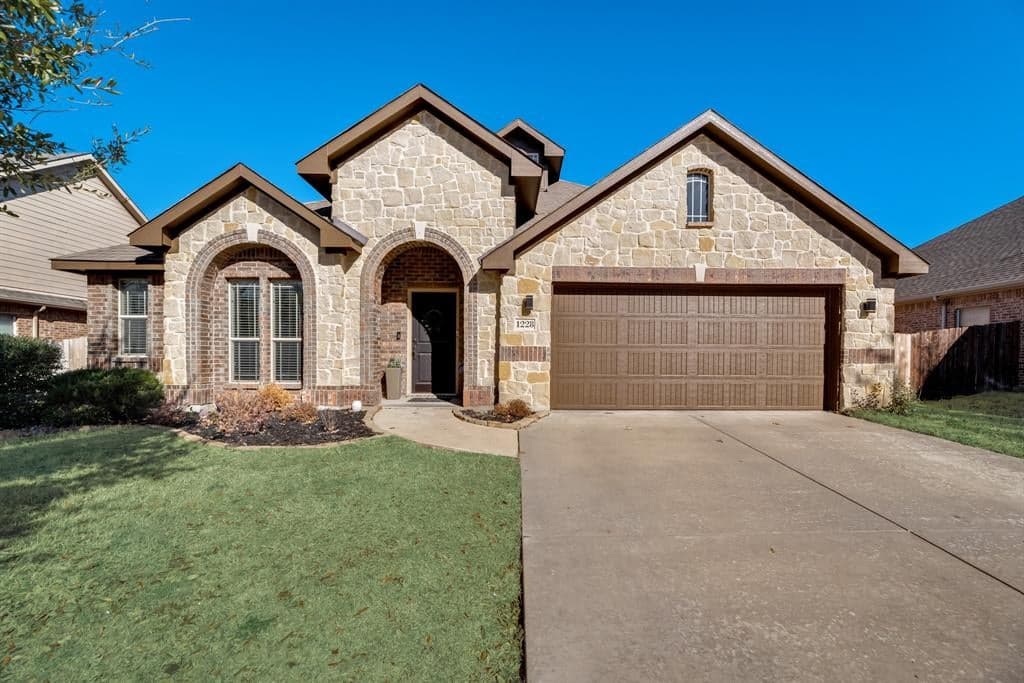 1228 Catherine Ln