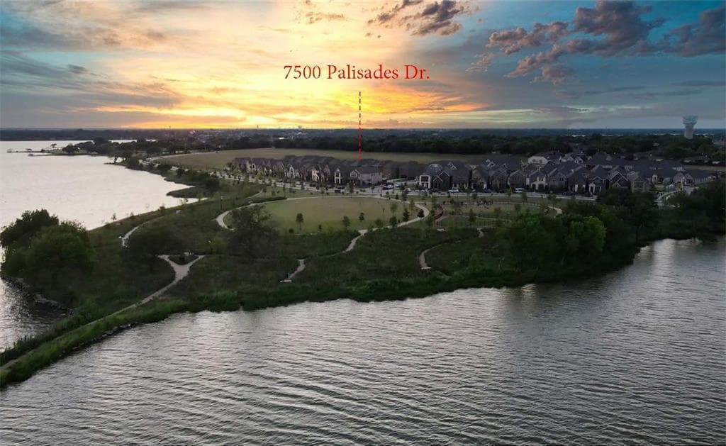 7500 Palisades Dr