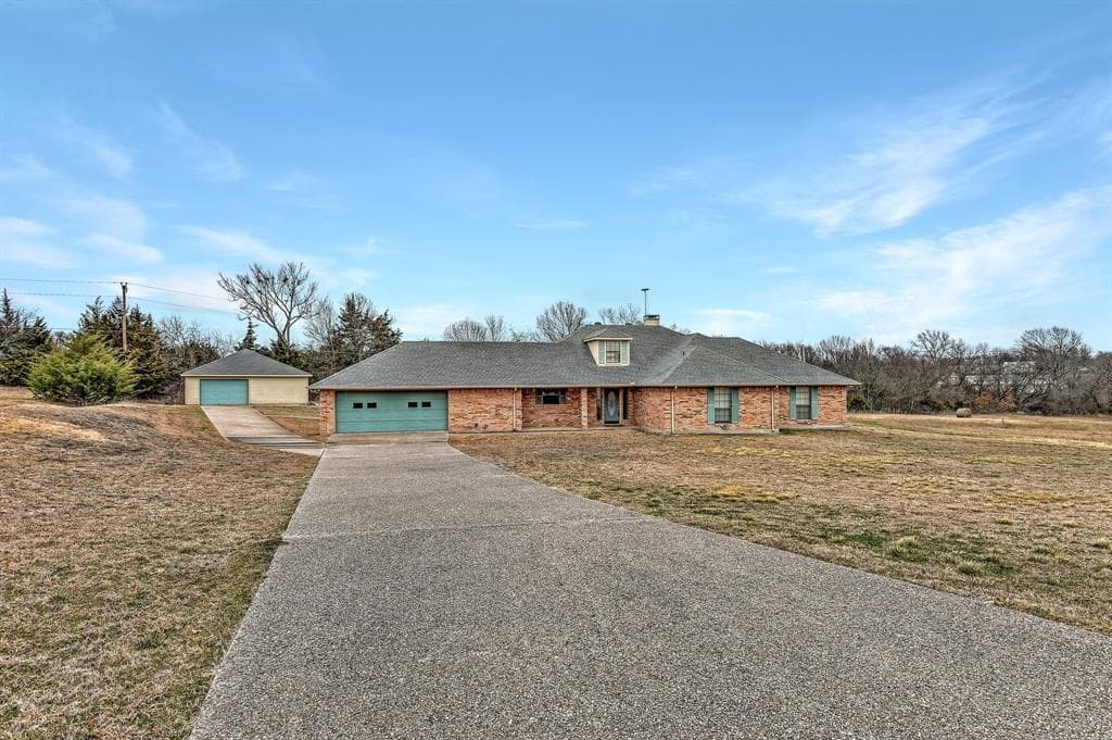 367 Derby Dr
