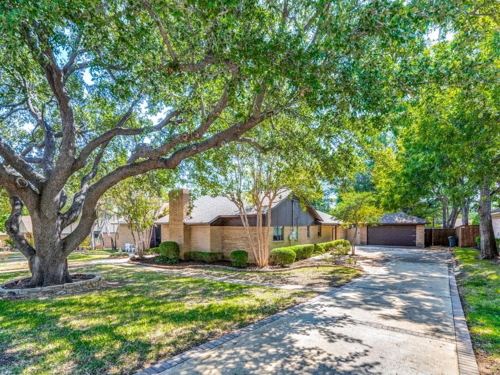 218 Lamesa Dr