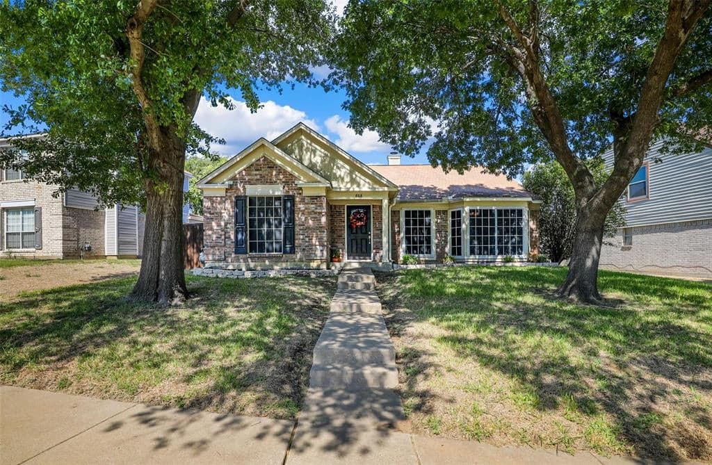 868 Chaparral Dr