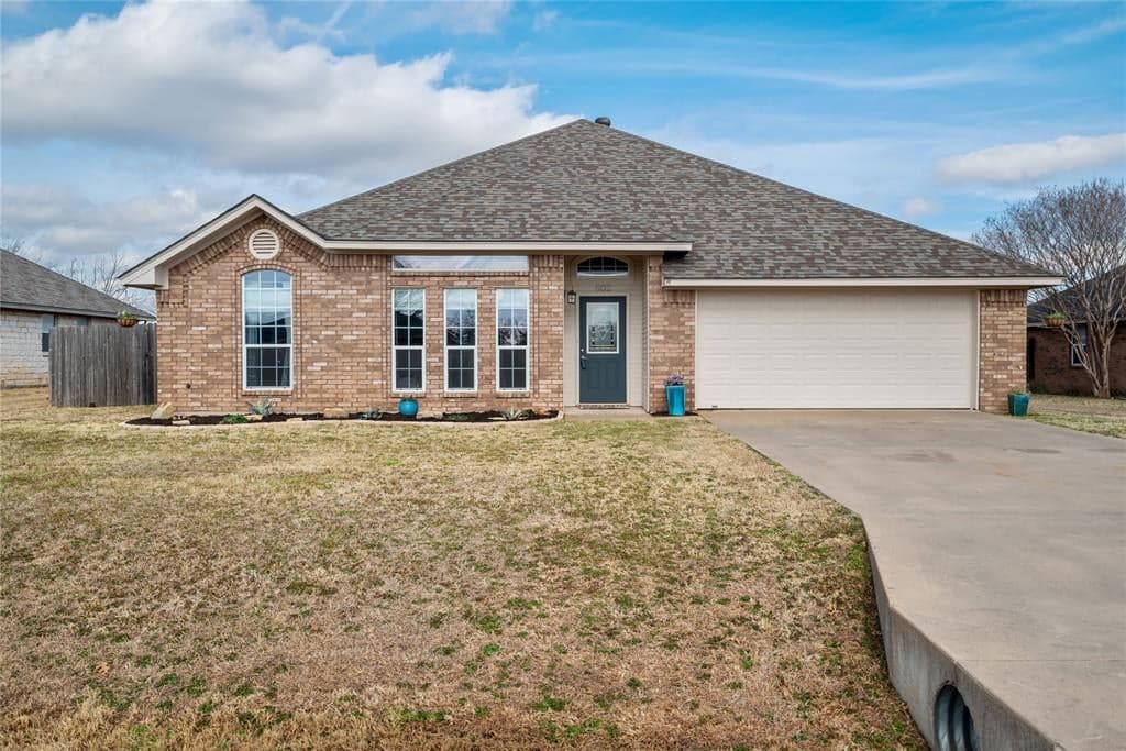 602 Parker Ln