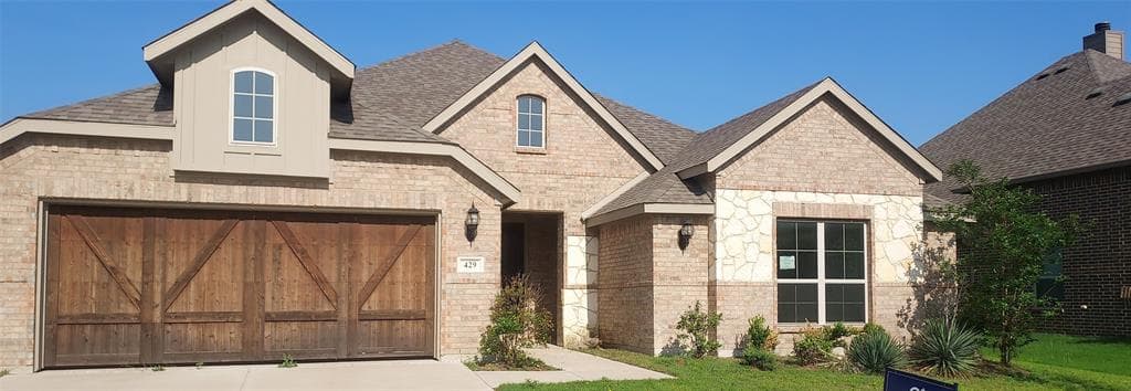 429 Whispering Willow Dr