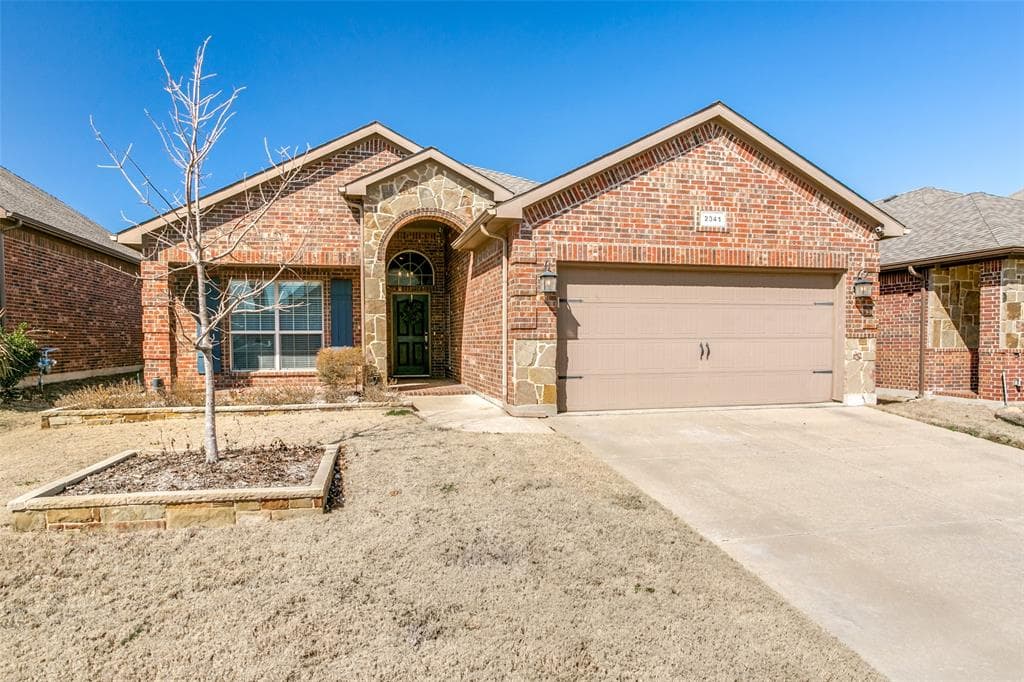 2341 Half Moon Bay Ln