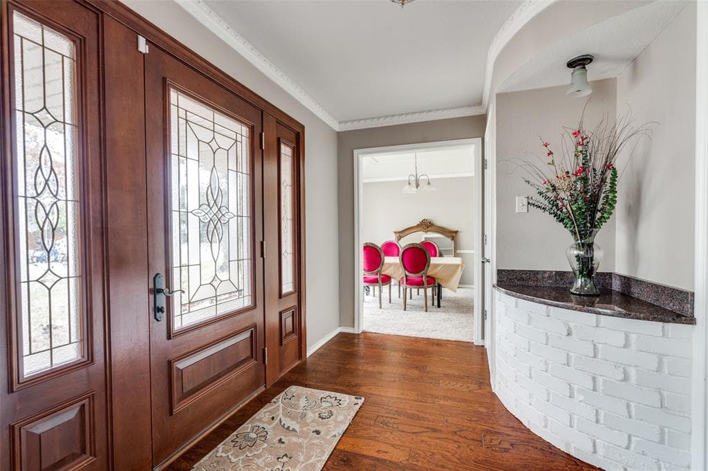 3966 Ridgeoak Way