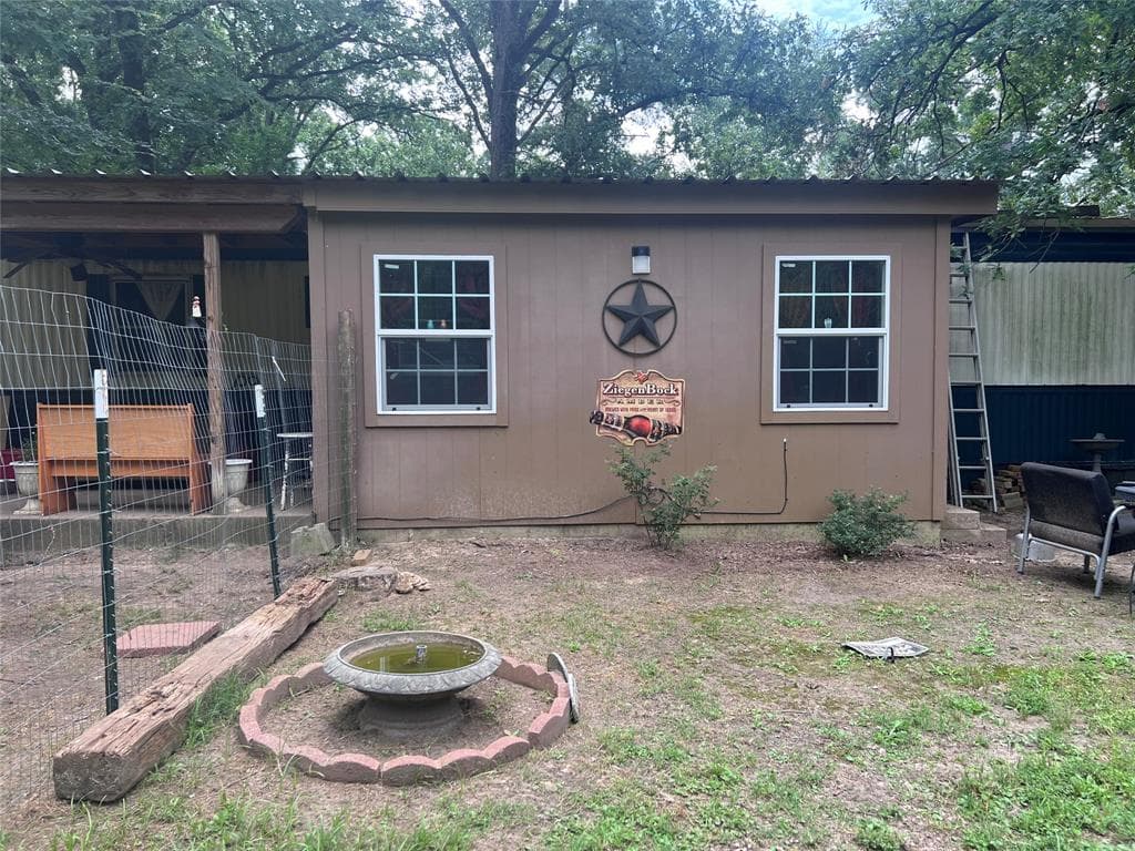 5360 Sam Houston Dr