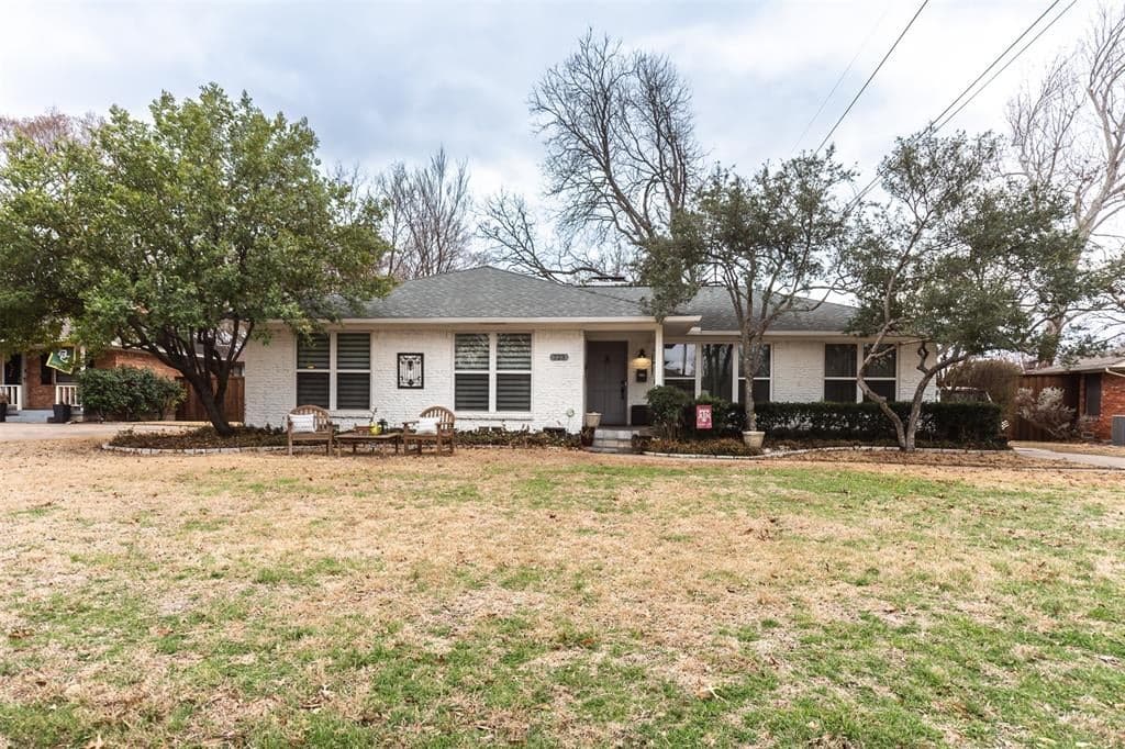 723 Newberry Dr