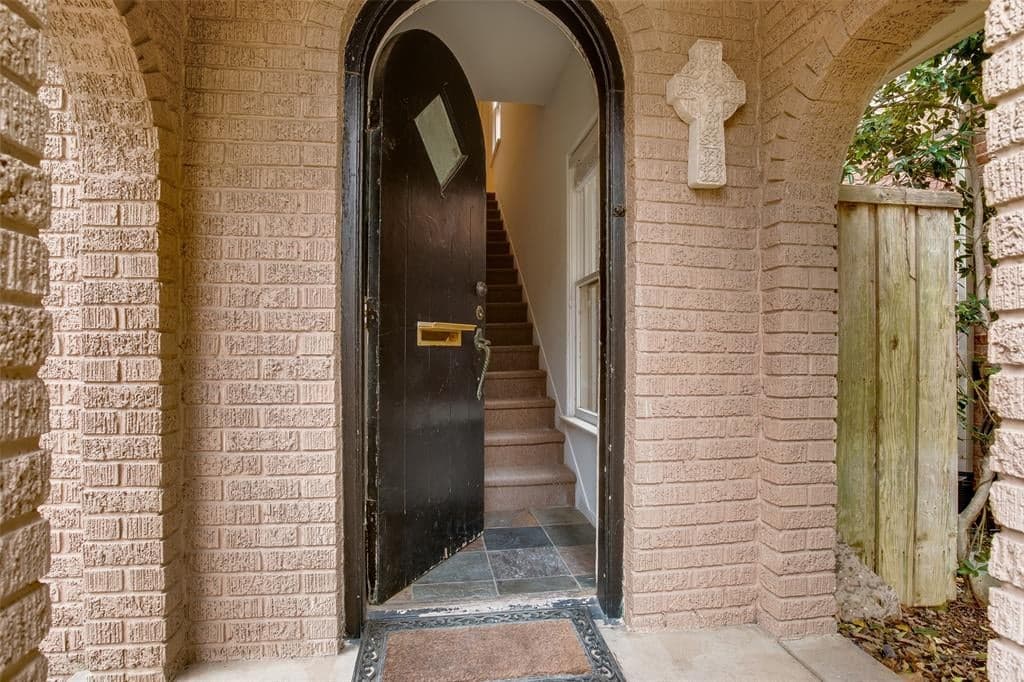 Gallery image 2