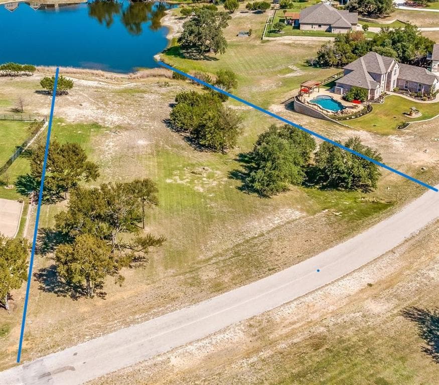 2302 Bentwater Ct