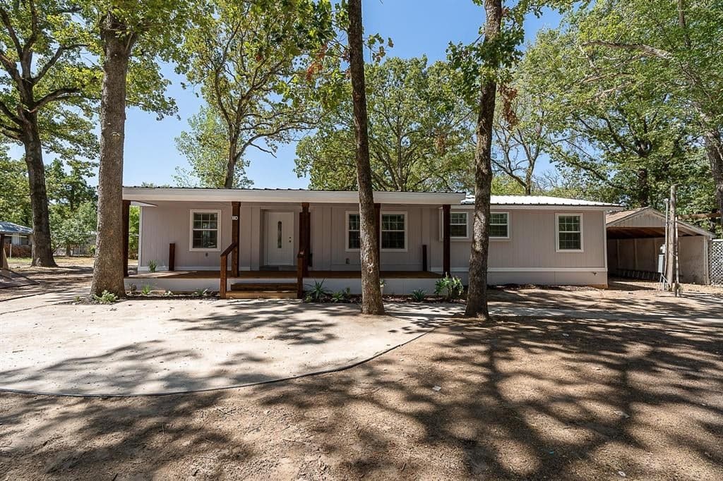 110 Daniel Dr