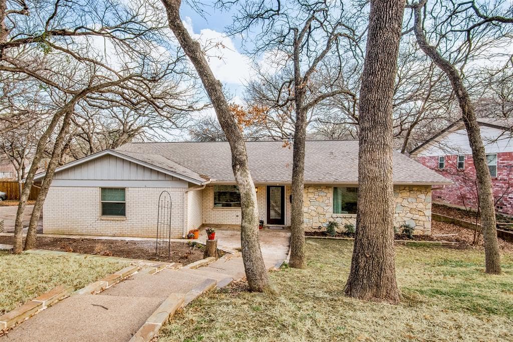 2707 Chinquapin Oak Ln