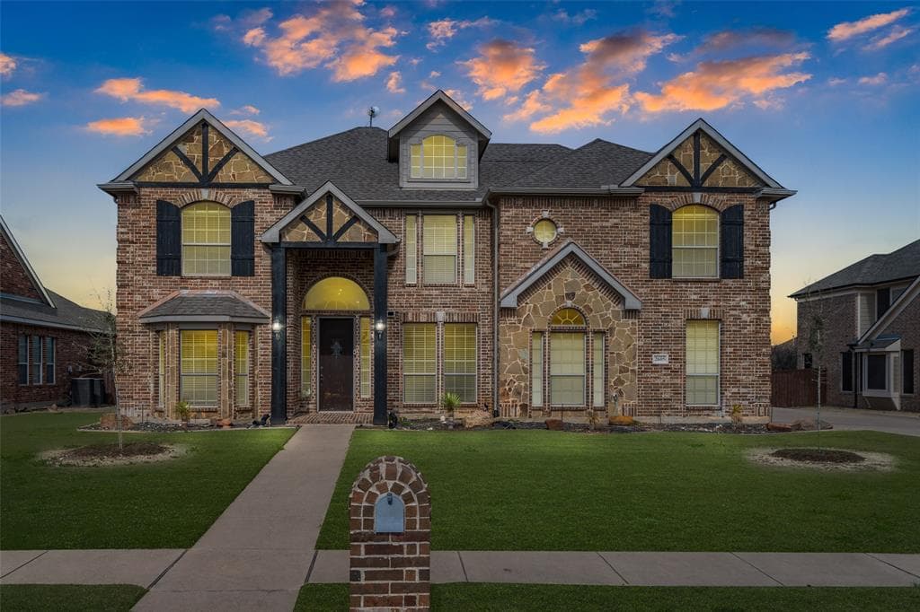 2605 Sandstone Ln