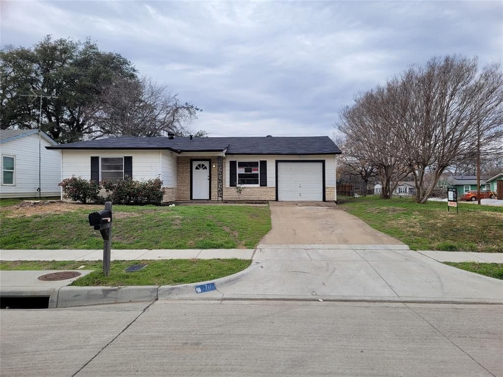 1700 Arbor Ln