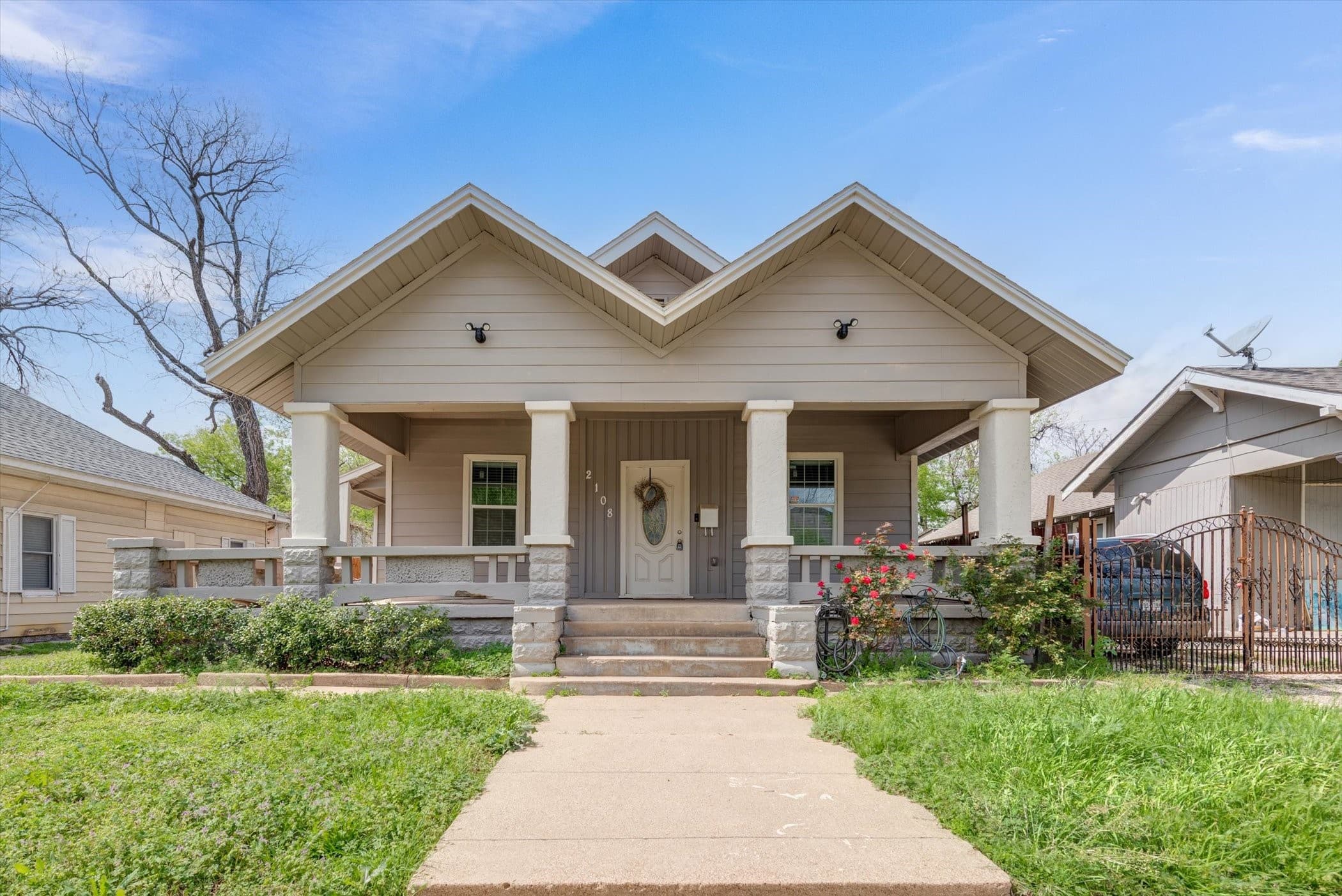 2108 May St