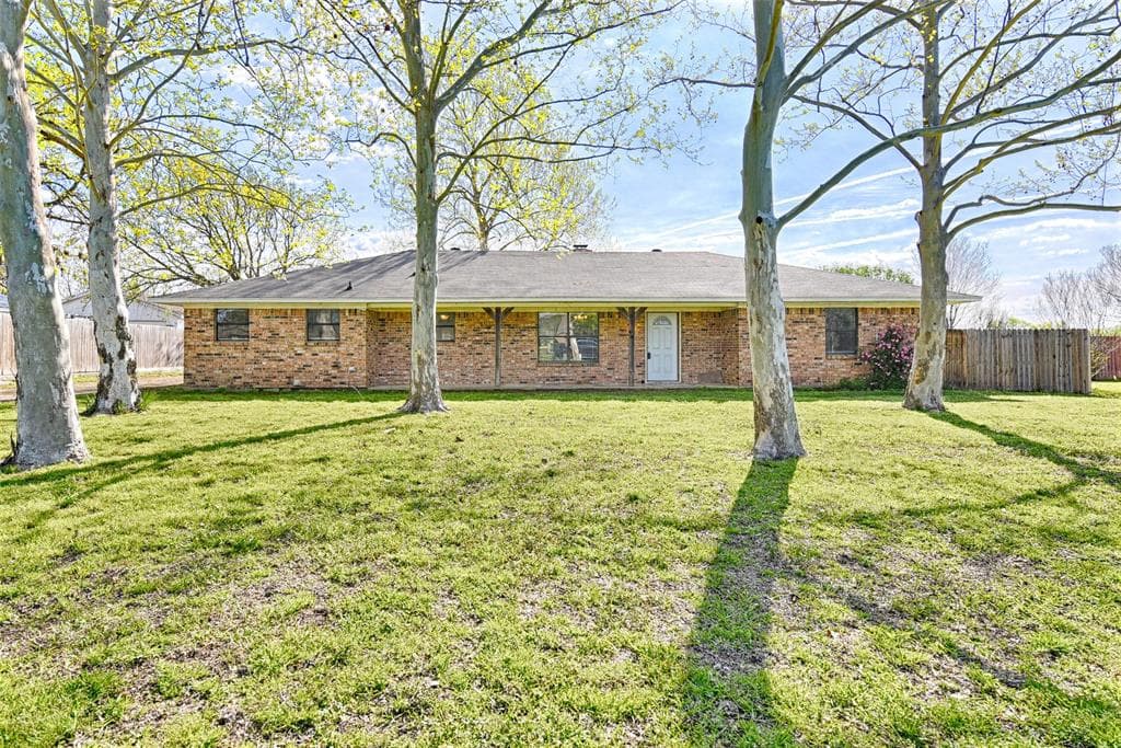 3619 County Road 2208